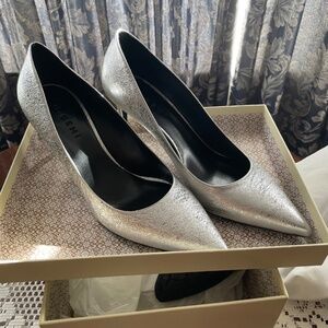 M. Gemi Esatto Silver Pumps
